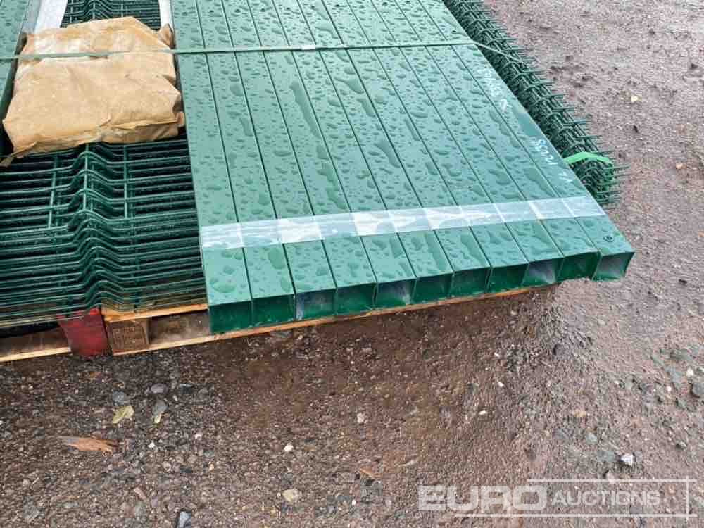 ציוד בנייה Unused Security Fencing, Green, 25 Panels 2.1m x 2,4m & 26 60mm x 60mm Posts, Fasteners And Fittings: תמונה 6