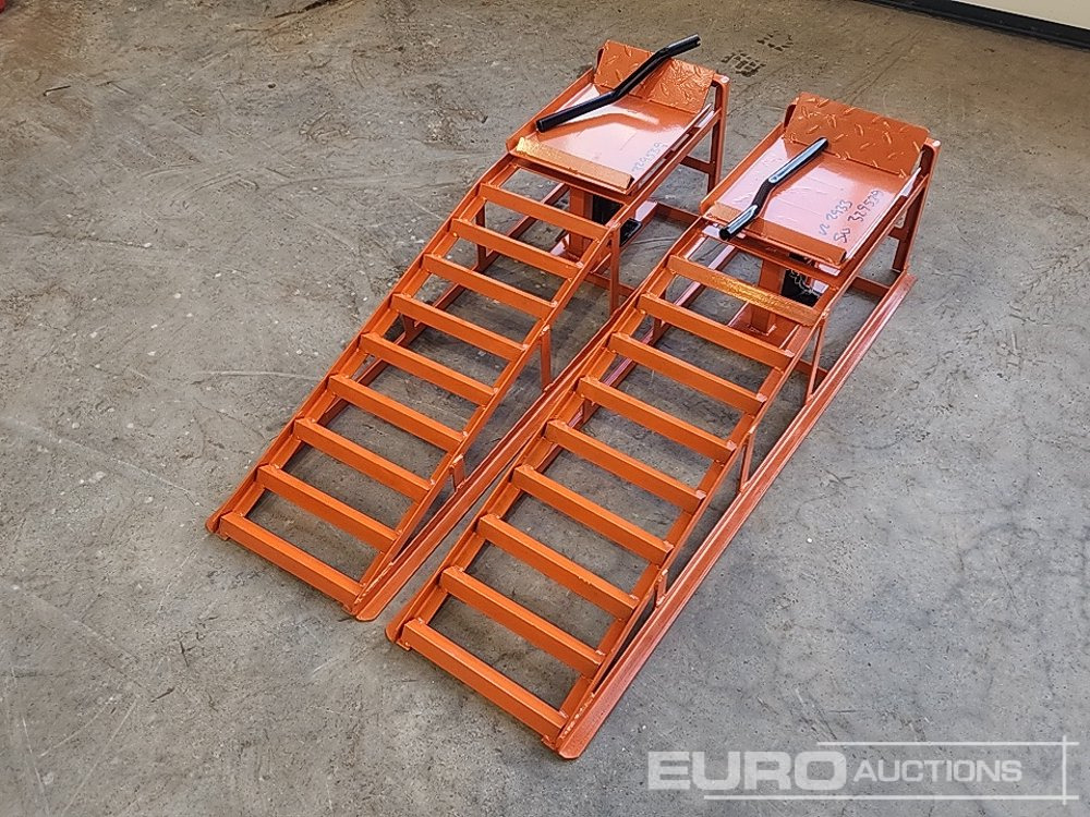 Unused TMUS 5 Ton Hydraulic Car Ramps - ציוד לסדנאות: תמונה 1 Unused TMUS 5 Ton Hydraulic Car Ramps - ציוד לסדנאות: תמונה 1