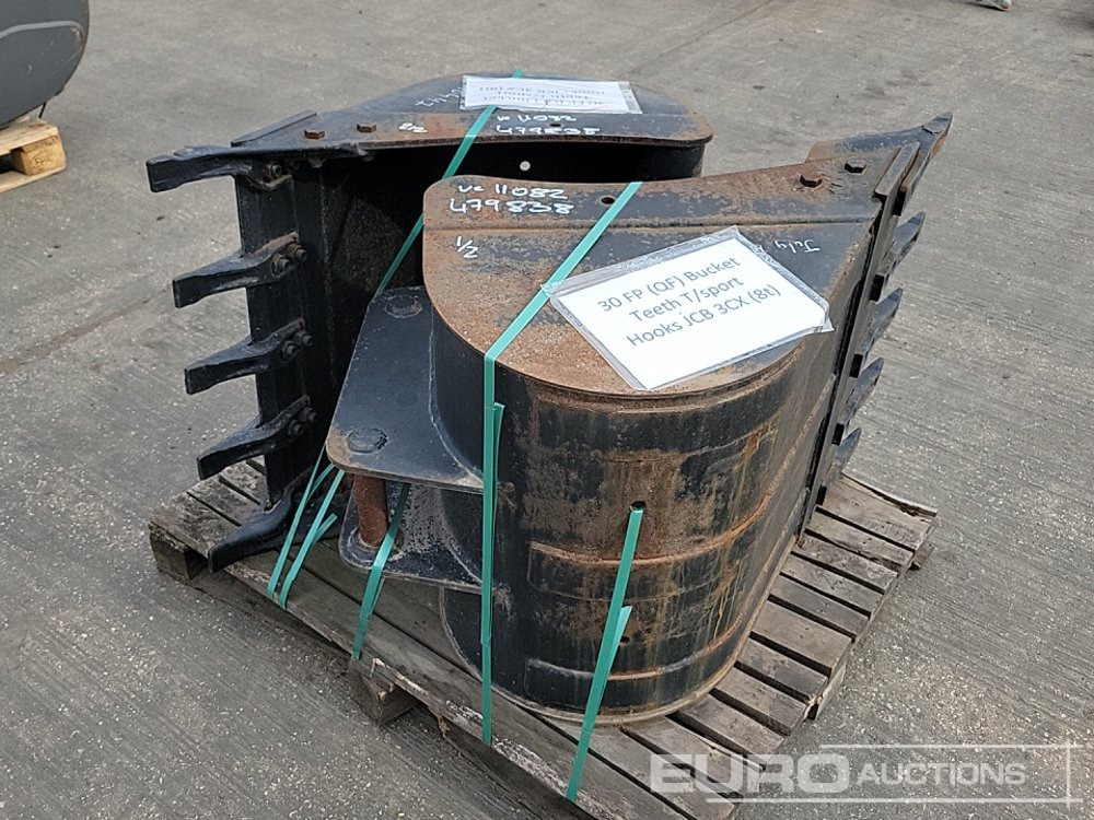 Volvo 30", 30" Digging Bucket 45mm Pin to suit 4-6 Ton Excavator - דלי: תמונה 1 Volvo 30", 30" Digging Bucket 45mm Pin to suit 4-6 Ton Excavator - דלי: תמונה 1