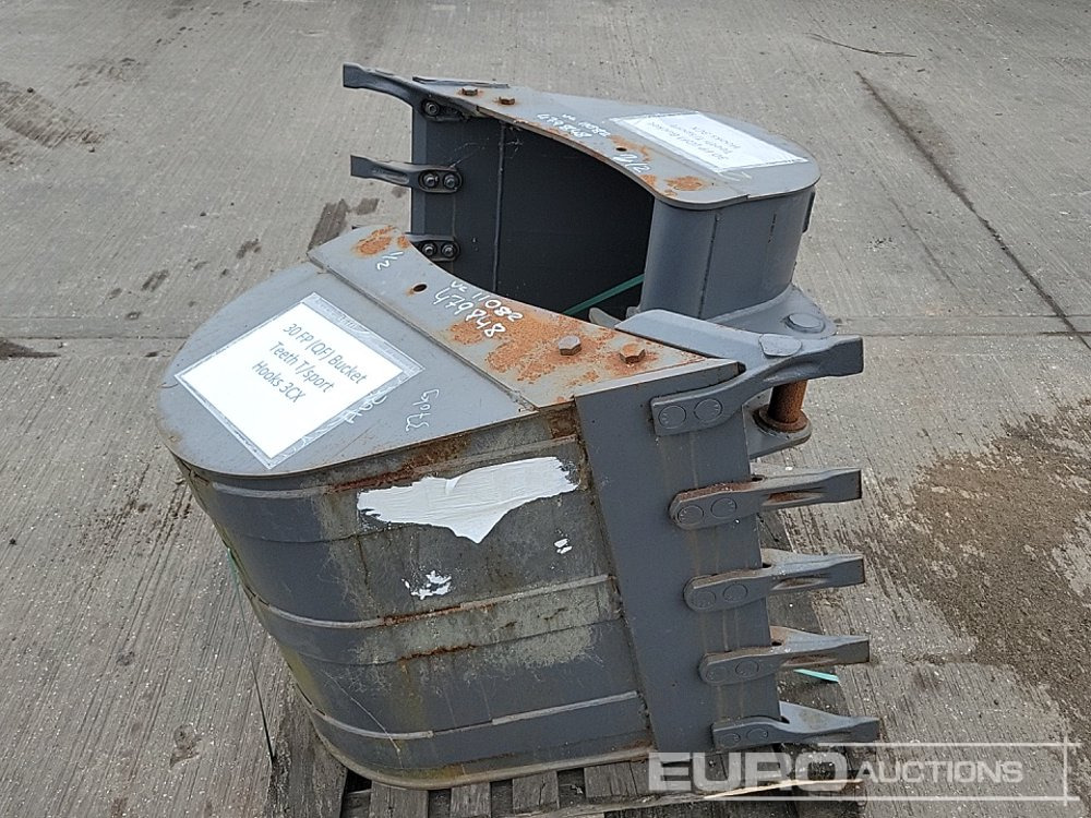 Volvo 30", 30" Digging Bucket 45mm Pin to suit 4-6 Ton Excavator - דלי: תמונה 2 Volvo 30", 30" Digging Bucket 45mm Pin to suit 4-6 Ton Excavator - דלי: תמונה 2