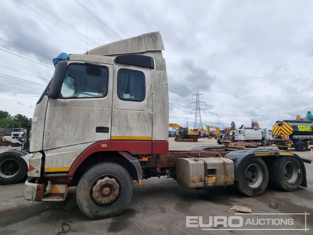 Volvo FH12 - יחידת טרקטור: תמונה 2 Volvo FH12 - יחידת טרקטור: תמונה 2