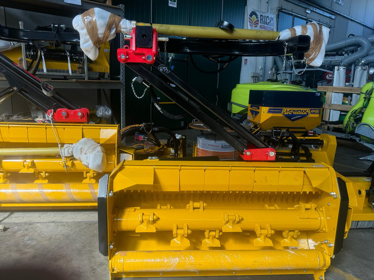 Orsi trincia laterale per fossi nuova Competition GS 165 - מכסחת שוליים: תמונה 1 Orsi trincia laterale per fossi nuova Competition GS 165 - מכסחת שוליים: תמונה 1