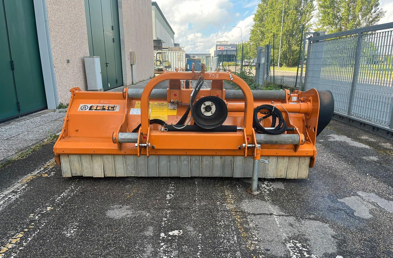 Trincia usata Berti Land/s 230 - מכסחת תבואה: תמונה 2 Trincia usata Berti Land/s 230 - מכסחת תבואה: תמונה 2