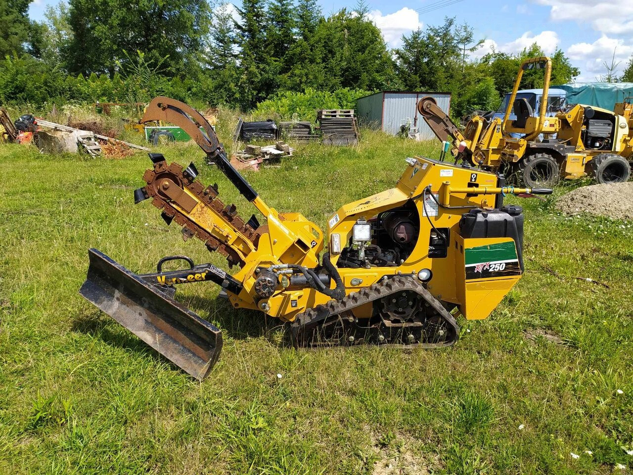 Vermeer RTX250 - טרנצ'ר: תמונה 2 Vermeer RTX250 - טרנצ'ר: תמונה 2