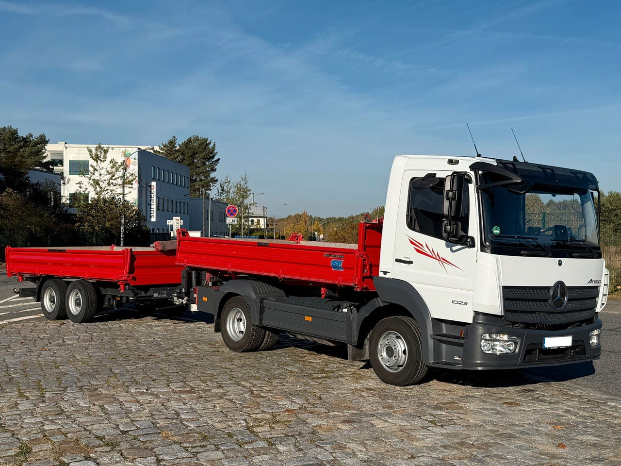Mercedes-Benz Atego 1023 + Anhänger Dreiseitenkipper - מזהיר: תמונה 4 Mercedes-Benz Atego 1023 + Anhänger Dreiseitenkipper - מזהיר: תמונה 4