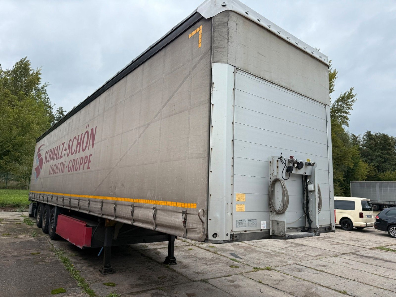Schmitz Cargobull Standart Seitenplane/Liftachse/Palettenkasten - סמיטריילר עם וילונות צד: תמונה 4 Schmitz Cargobull Standart Seitenplane/Liftachse/Palettenkasten - סמיטריילר עם וילונות צד: תמונה 4