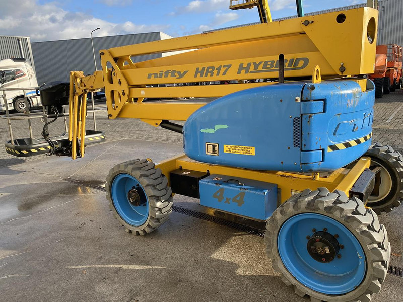 Niftylift HR17 Hybrid 4x4, Hoogwerker - פלטפורמה אווירית: תמונה 4 Niftylift HR17 Hybrid 4x4, Hoogwerker - פלטפורמה אווירית: תמונה 4