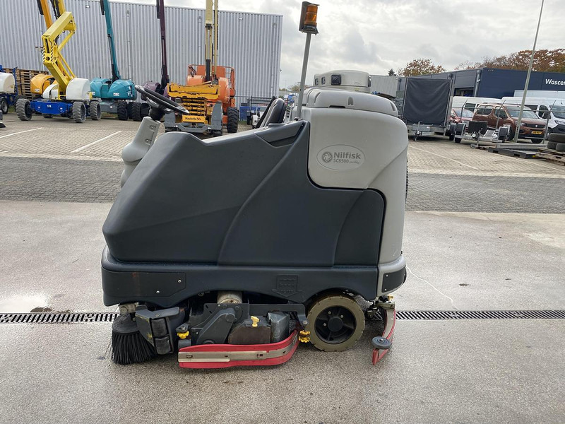 Nilfisk SC6500 1300C, Veeg- Schrobmachine - מייבש קרצוף: תמונה 5 Nilfisk SC6500 1300C, Veeg- Schrobmachine - מייבש קרצוף: תמונה 5