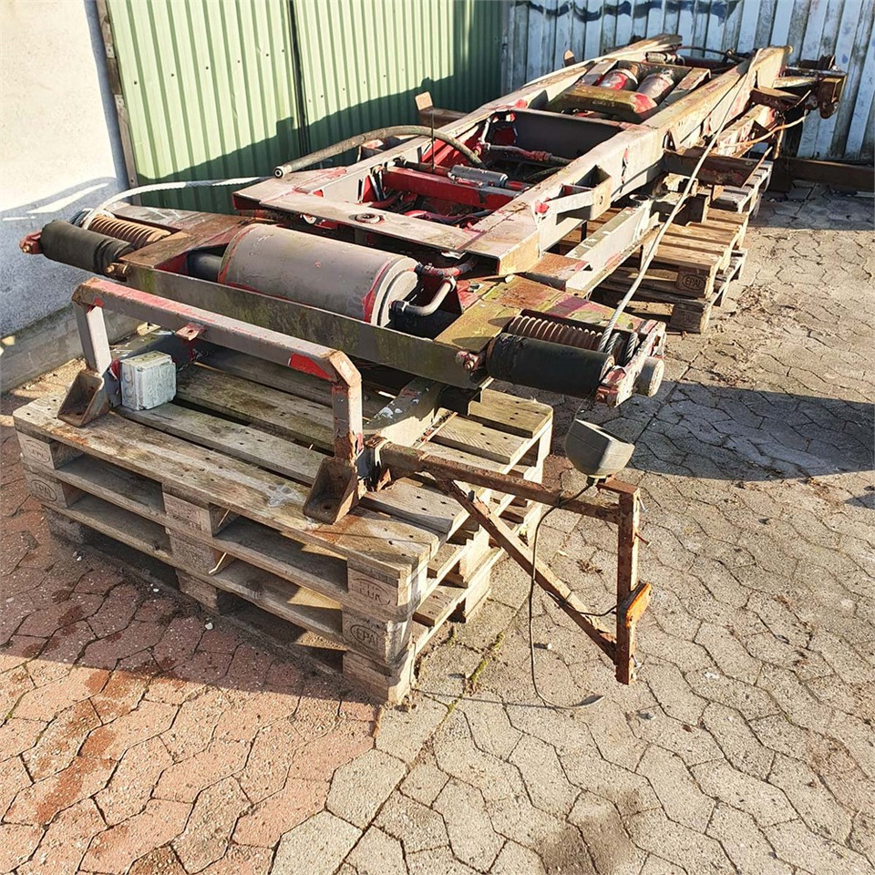 ABC Flak lad - משאית מערכת כבלים: תמונה 1 ABC Flak lad - משאית מערכת כבלים: תמונה 1