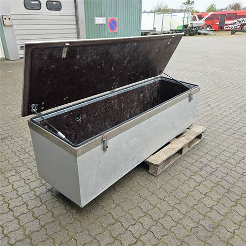 ABC Materialeskab til ladbil - תא ופנים הרכב עבור משאית: תמונה 1 ABC Materialeskab til ladbil - תא ופנים הרכב עבור משאית: תמונה 1