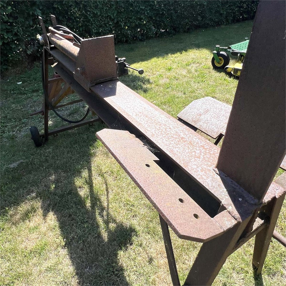 ABC Wood splitter - מבקעת עצים: תמונה 2 ABC Wood splitter - מבקעת עצים: תמונה 2