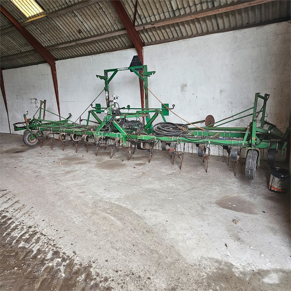 Agrodan Nedfælder - ציוד דישון: תמונה 1 Agrodan Nedfælder - ציוד דישון: תמונה 1