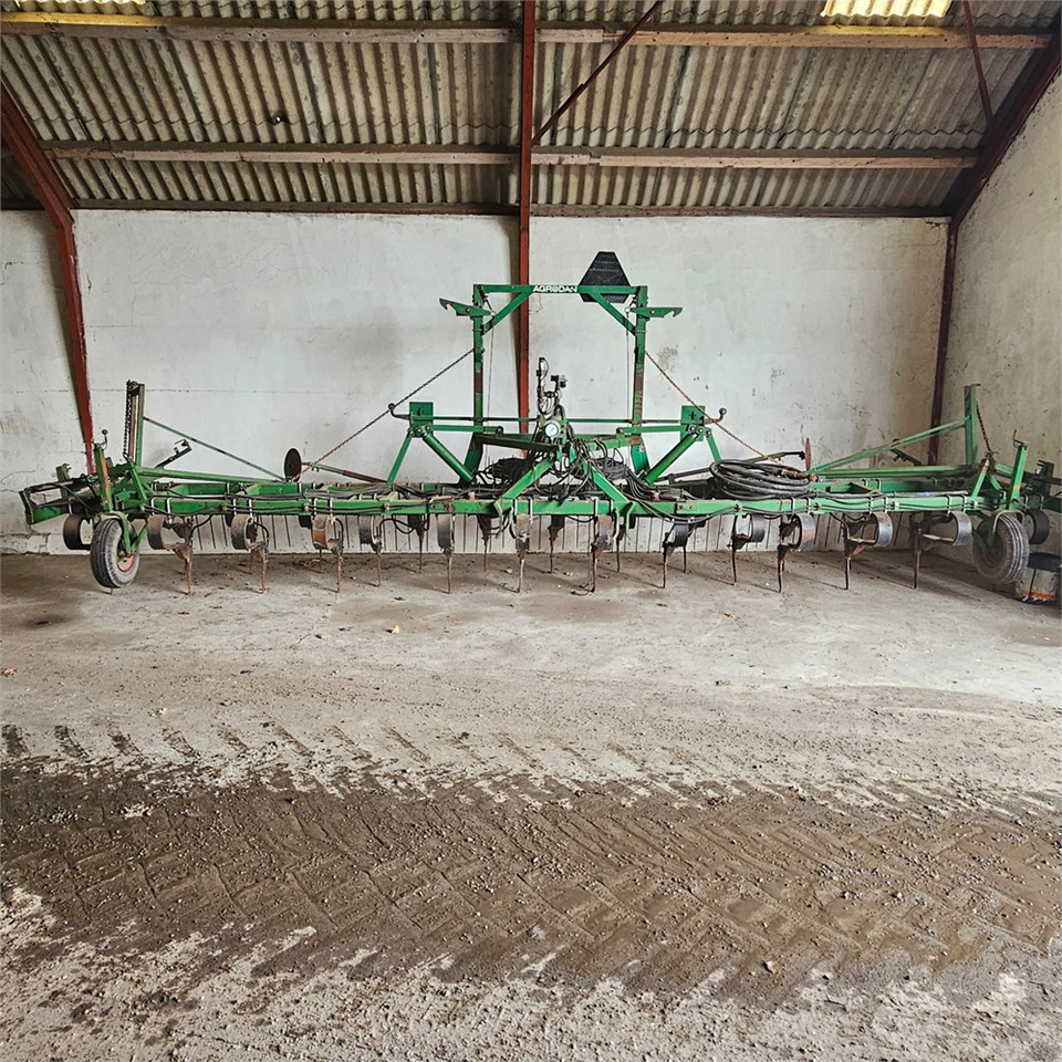 Agrodan Nedfælder - ציוד דישון: תמונה 2 Agrodan Nedfælder - ציוד דישון: תמונה 2