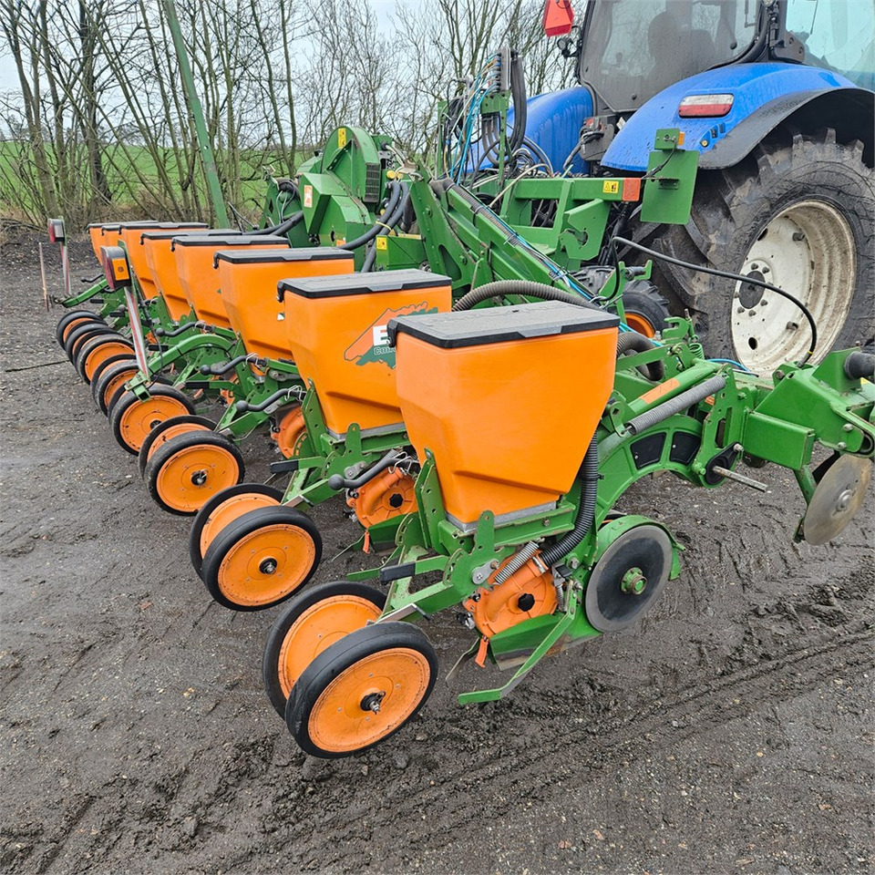 Amazone ED 602-K - ציוד זריעה: תמונה 2 Amazone ED 602-K - ציוד זריעה: תמונה 2