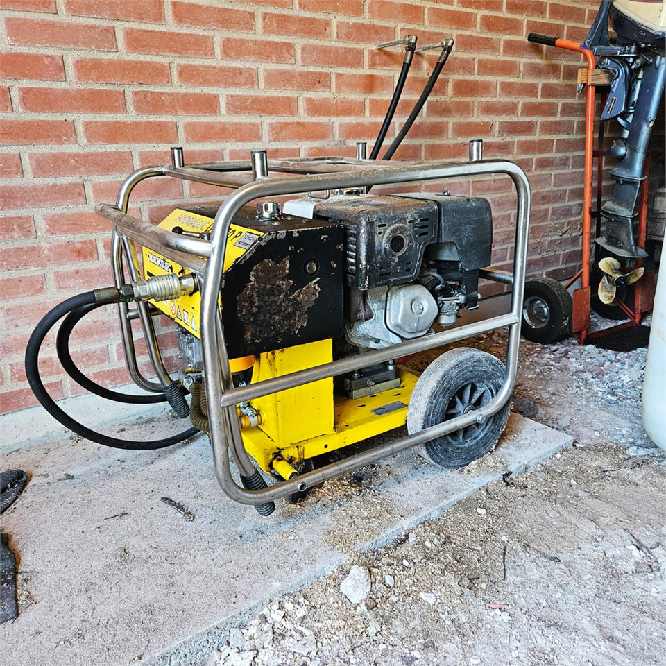 Atlas Copco LP 13-30 P - ציוד בנייה: תמונה 2 Atlas Copco LP 13-30 P - ציוד בנייה: תמונה 2