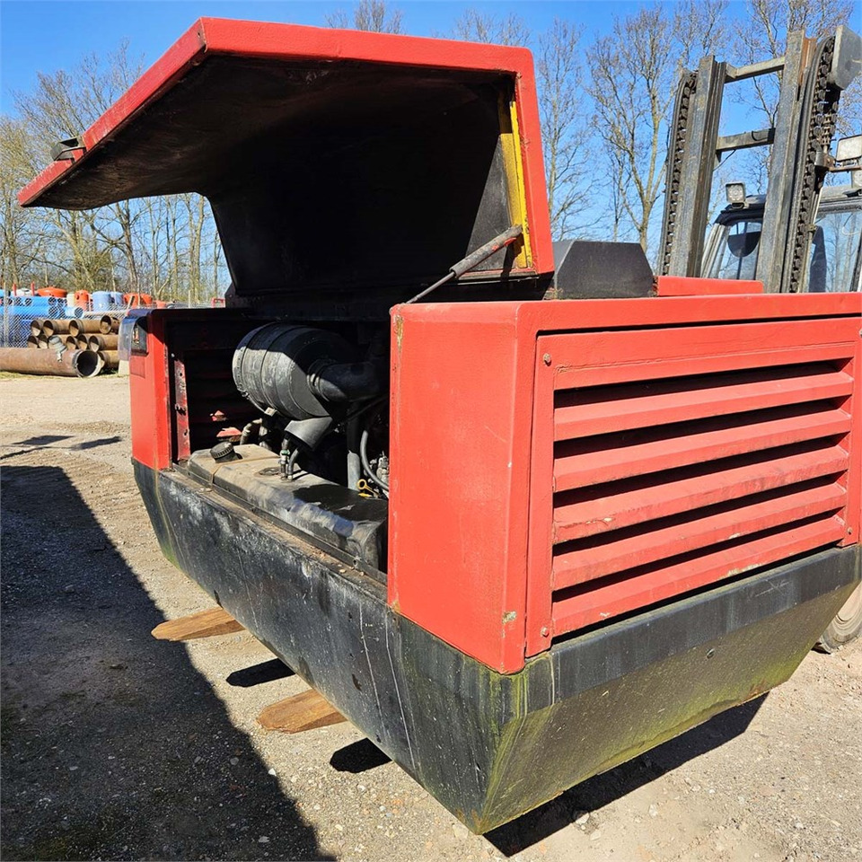 Atlas Copco XAS 146 - מדחס אוויר: תמונה 2 Atlas Copco XAS 146 - מדחס אוויר: תמונה 2