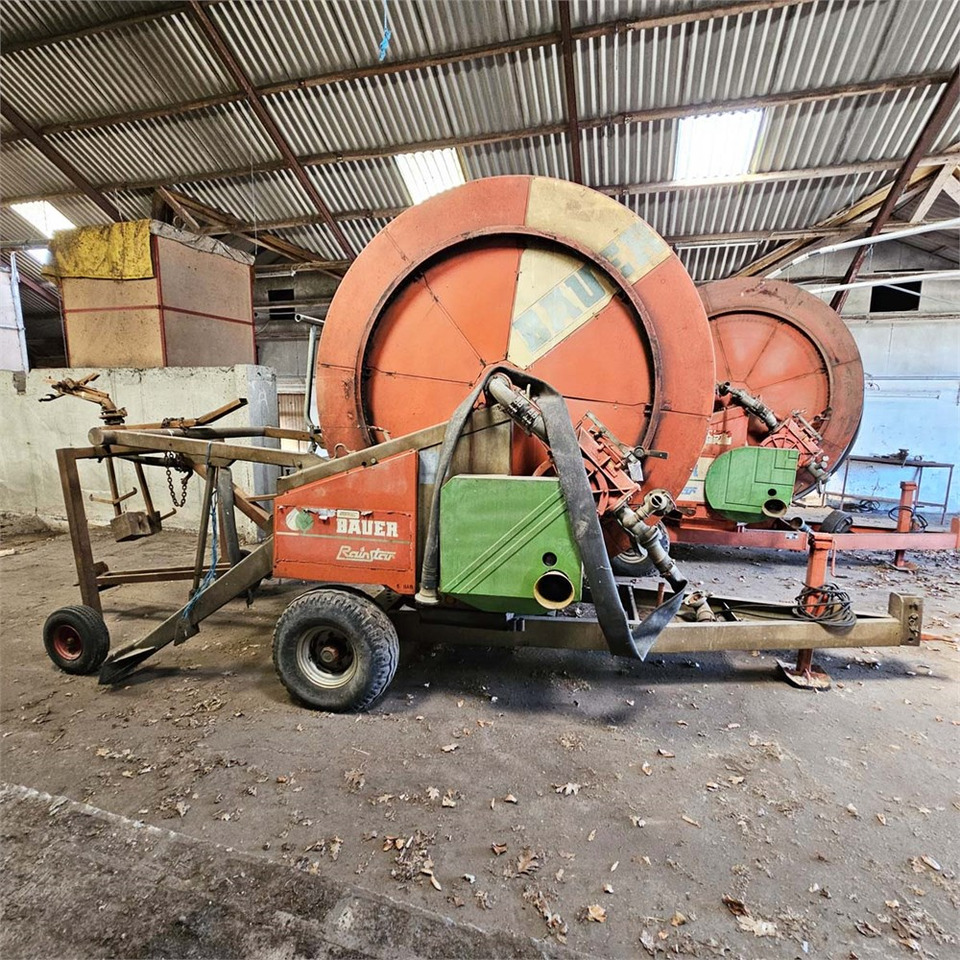 Bauer 110-256 - מערכת השקיה: תמונה 2 Bauer 110-256 - מערכת השקיה: תמונה 2