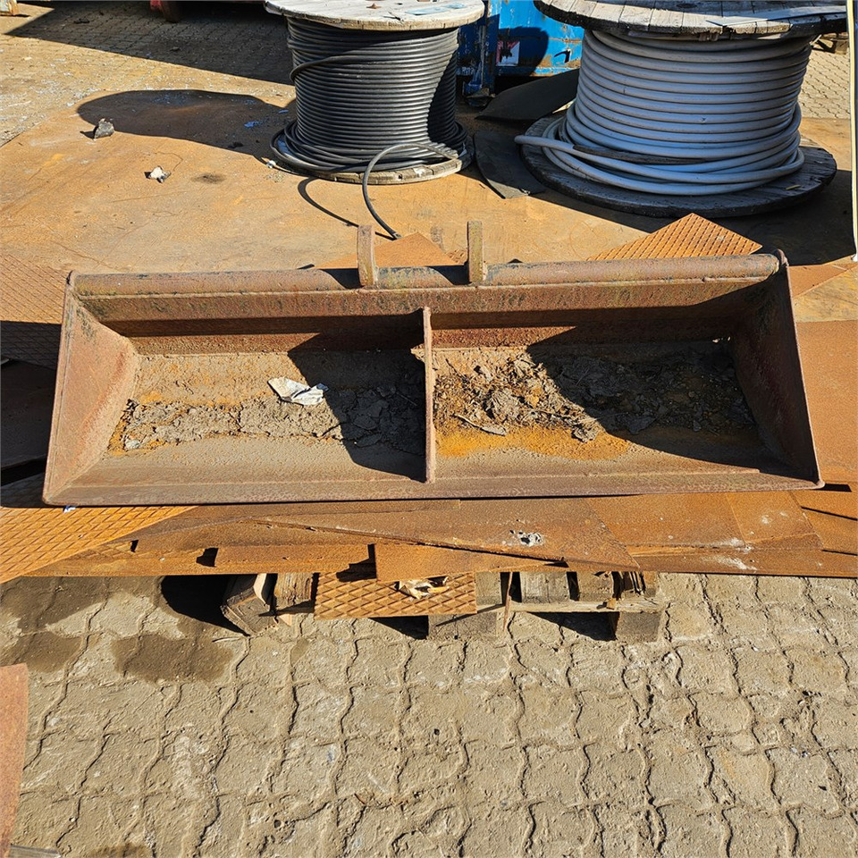 Beco Skovle - דלי מחפר עבור מכונת בנייה: תמונה 5 Beco Skovle - דלי מחפר עבור מכונת בנייה: תמונה 5