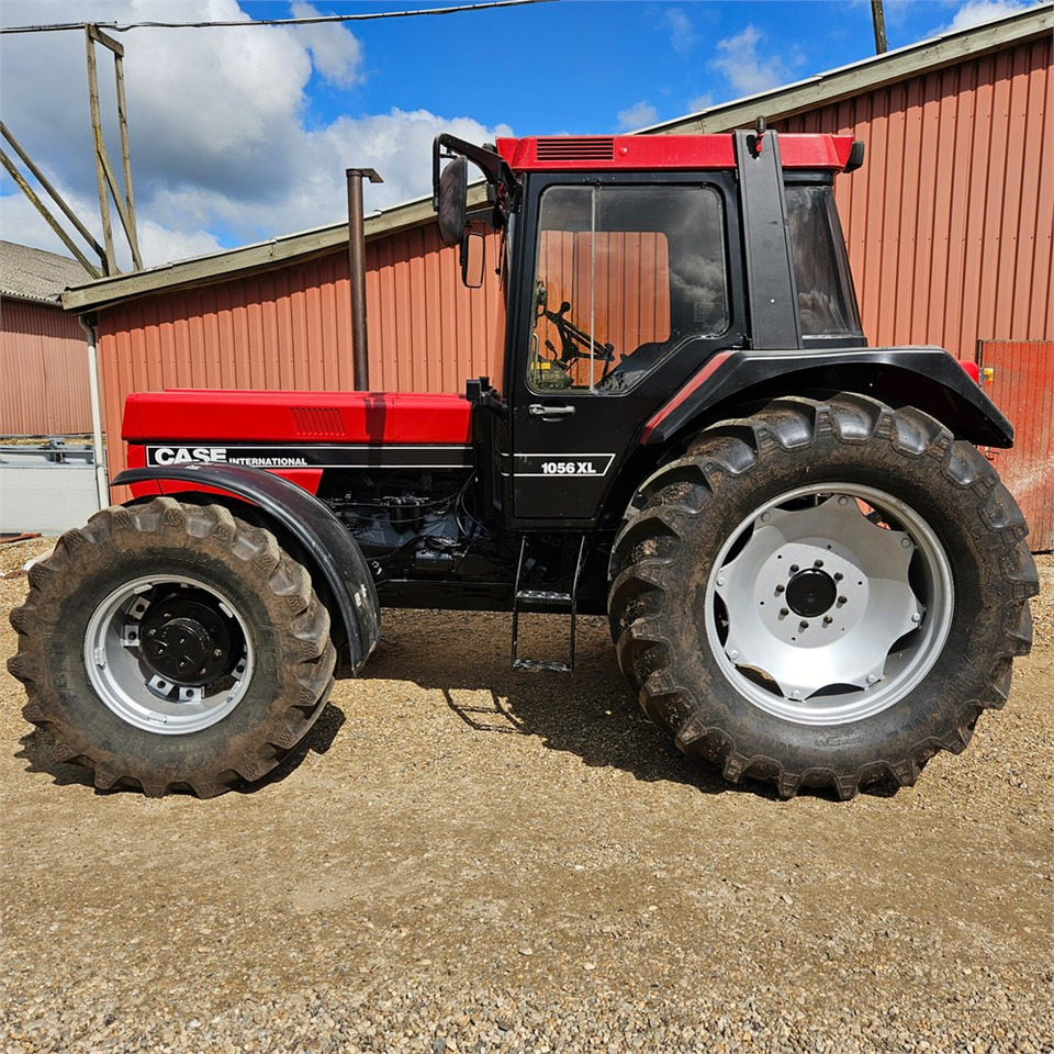 CASE IH 1056 XL - טרקטור חקלאי: תמונה 3 CASE IH 1056 XL - טרקטור חקלאי: תמונה 3