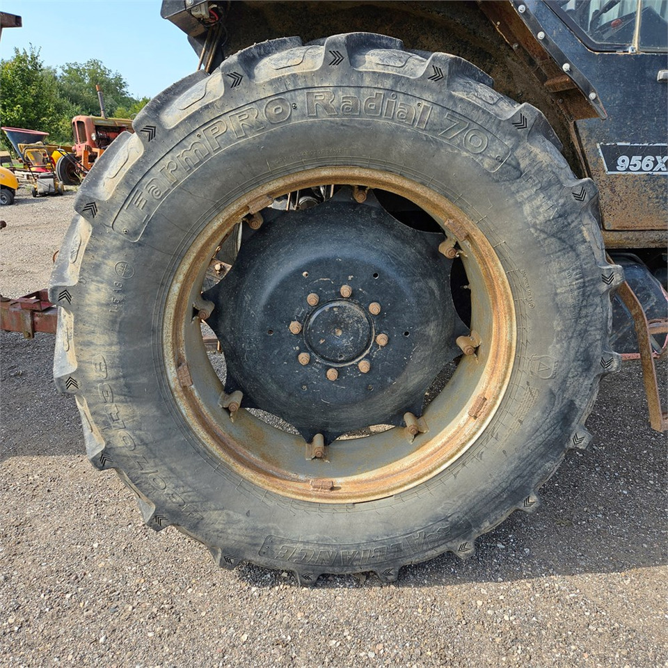 טרקטור חקלאי CASE IH 956T: תמונה 29