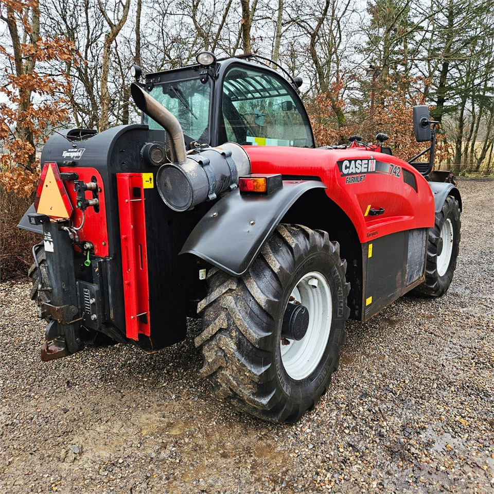 CASE IH Farmlift 742 - מפעיל טלסקופי: תמונה 4 CASE IH Farmlift 742 - מפעיל טלסקופי: תמונה 4