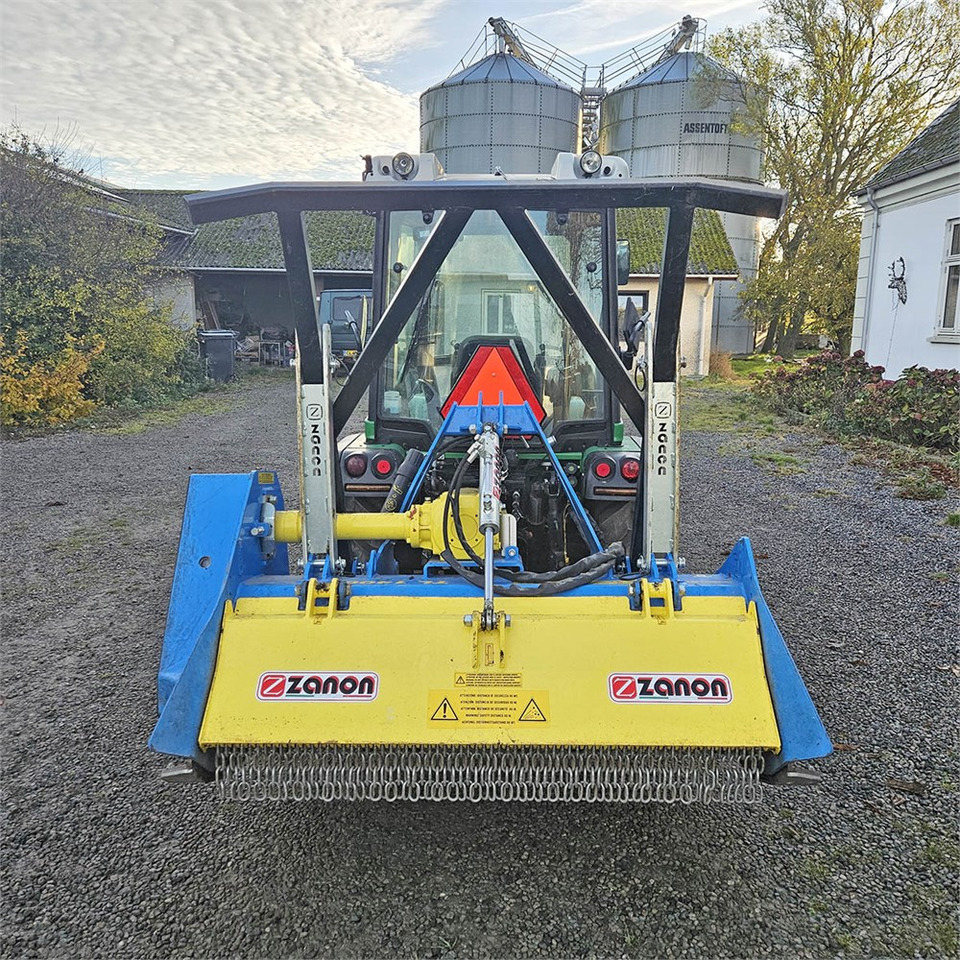 Ferrari Ferrari VEGA 95 Duelstearing - טרקטור חקלאי: תמונה 3 Ferrari Ferrari VEGA 95 Duelstearing - טרקטור חקלאי: תמונה 3