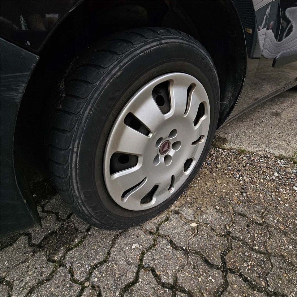 כלי רכב מסחרי קטן Fiat Doblò Cargo 1.3 Mjt 90: תמונה 16 כלי רכב מסחרי קטן Fiat Doblò Cargo 1.3 Mjt 90: תמונה 16