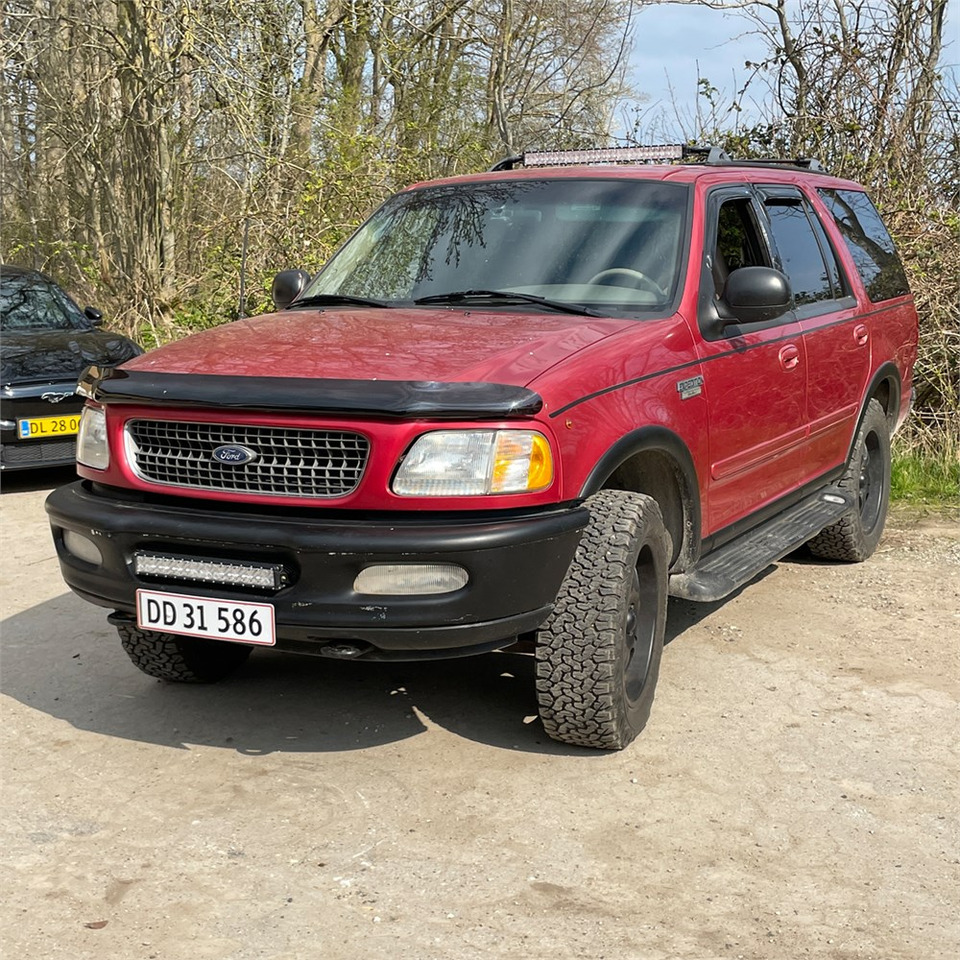 Ford Expedition - מכונית: תמונה 2 Ford Expedition - מכונית: תמונה 2