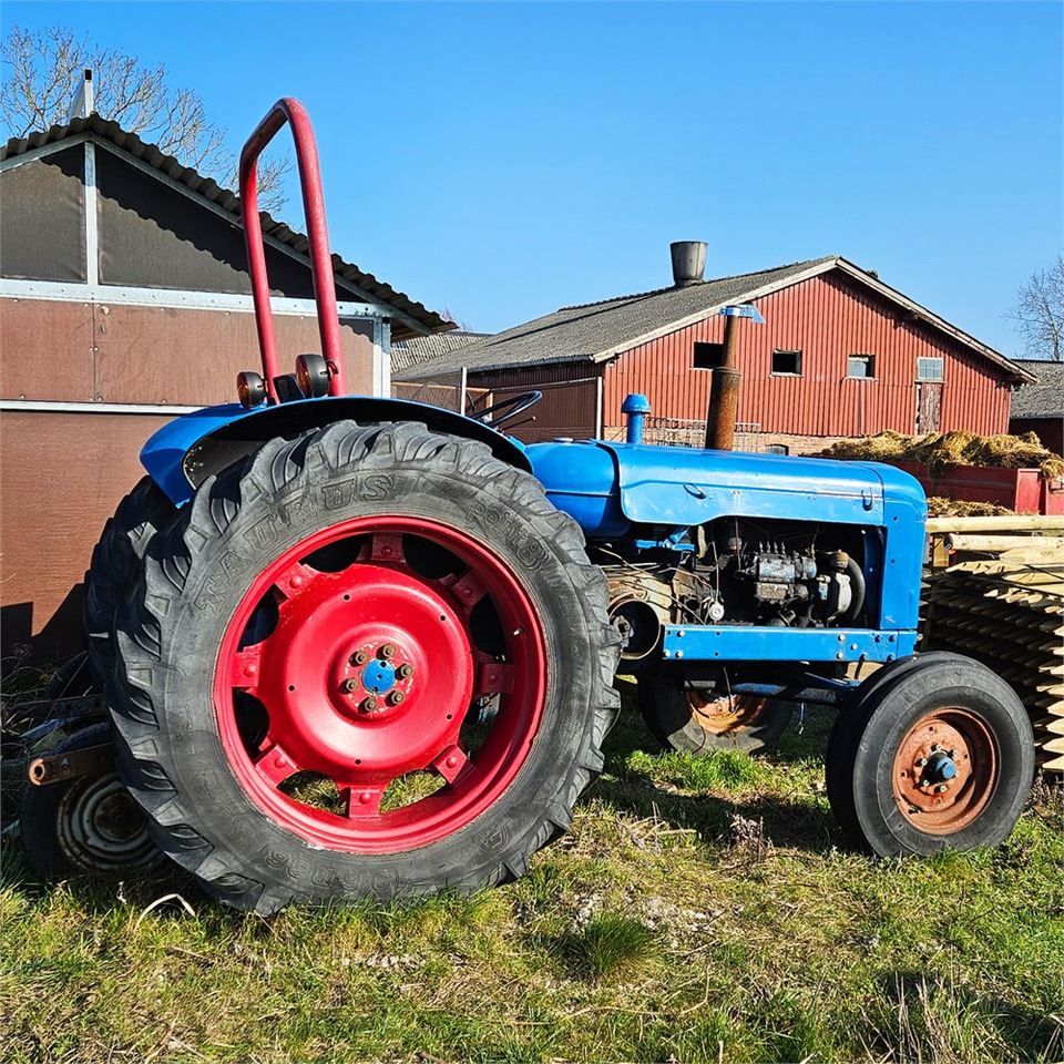 Ford T2 - טרקטור חקלאי: תמונה 4 Ford T2 - טרקטור חקלאי: תמונה 4