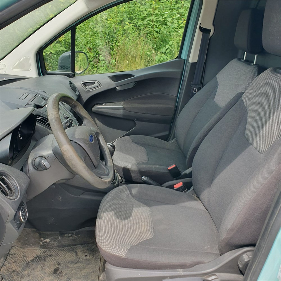 כלי רכב מסחרי קטן Ford Transit Courier: תמונה 6