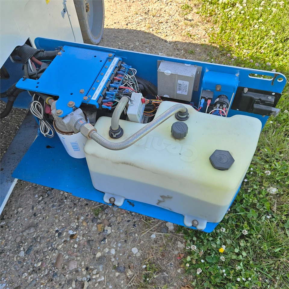 מעלית מספריים Genie GS-2646: תמונה 12