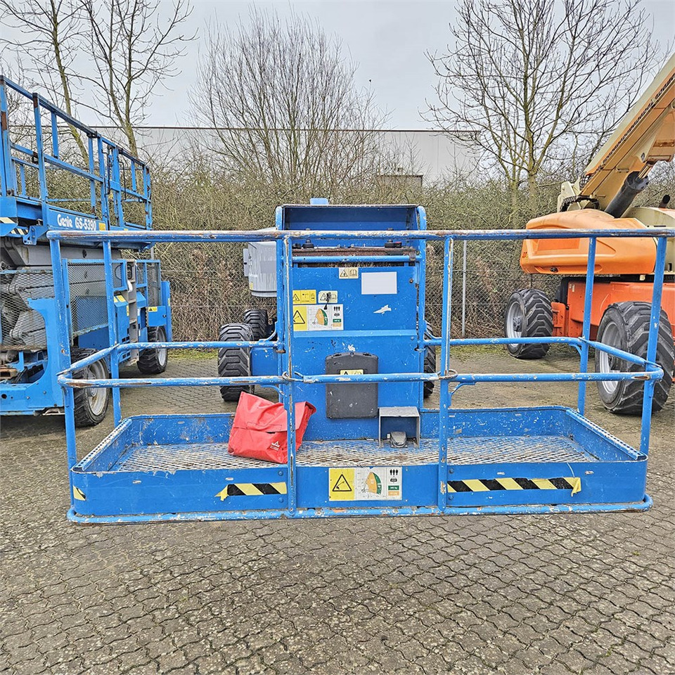 Genie S60HC - מוט טלסקופי: תמונה 3 Genie S60HC - מוט טלסקופי: תמונה 3