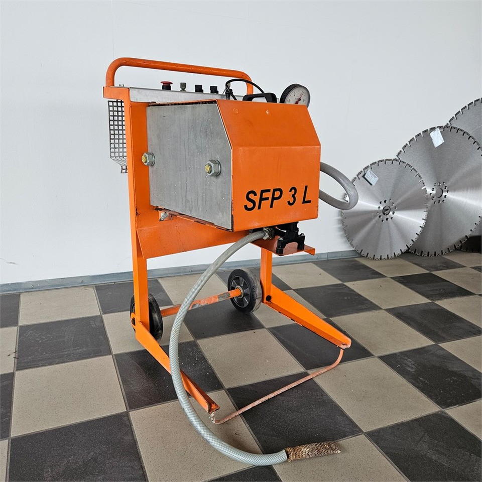 Gölz SFP 3L - כלי מכונה: תמונה 1 Gölz SFP 3L - כלי מכונה: תמונה 1