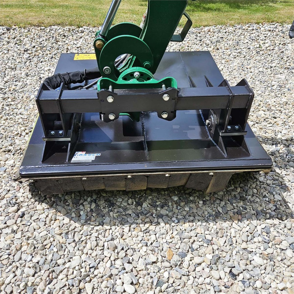 GreenTec GT 135 - גוזם עשבים ליערות: תמונה 3 GreenTec GT 135 - גוזם עשבים ליערות: תמונה 3