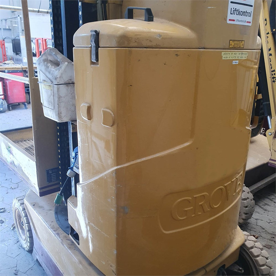 Grove Toucan 800 - מעלית תורן אנכית: תמונה 4 Grove Toucan 800 - מעלית תורן אנכית: תמונה 4