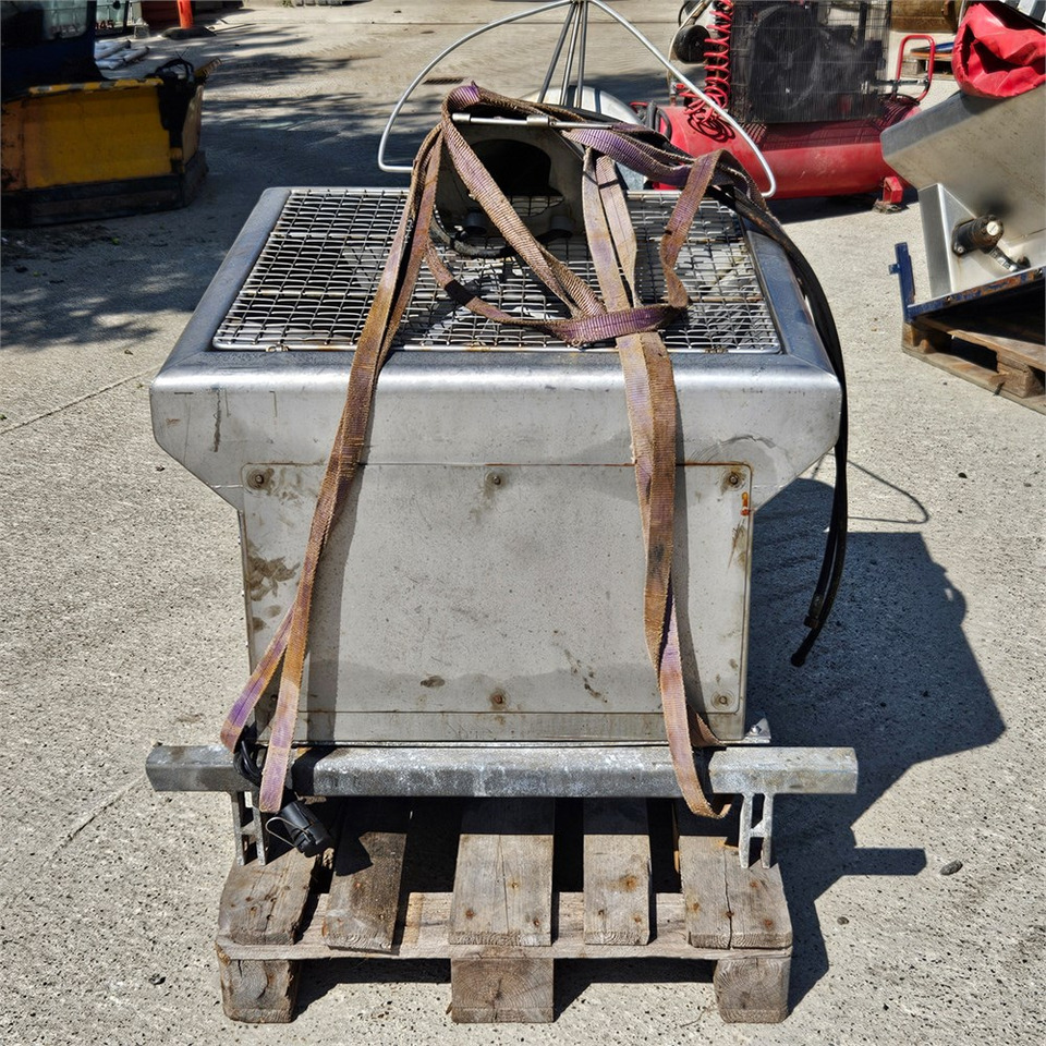 HA Fog GAR JK 170 EL - מפזר חול/ מלח: תמונה 4 HA Fog GAR JK 170 EL - מפזר חול/ מלח: תמונה 4