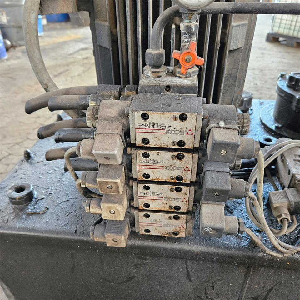HG 9501021 - כלי/ ציוד: תמונה 5 HG 9501021 - כלי/ ציוד: תמונה 5
