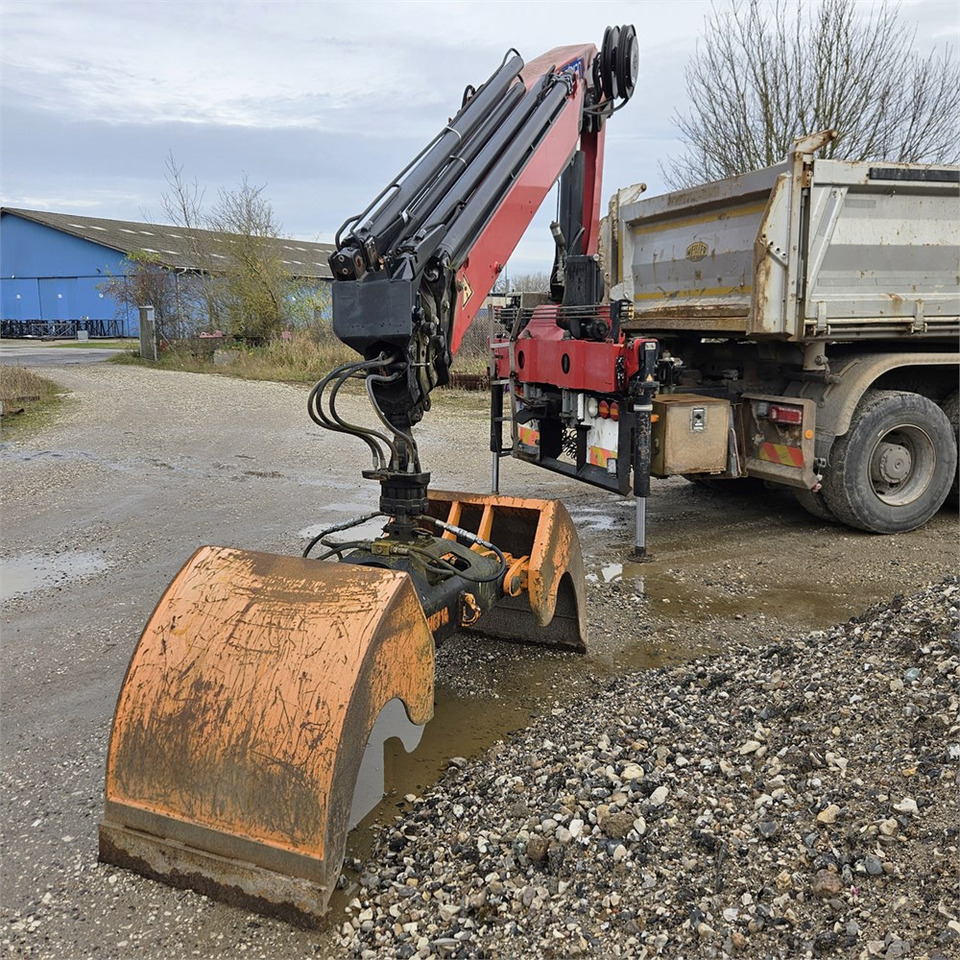 HMF 2120K-4 RC - מכונות אחרות: תמונה 2 HMF 2120K-4 RC - מכונות אחרות: תמונה 2