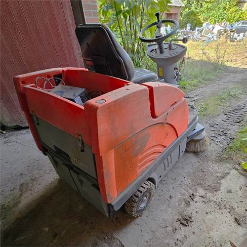 Hako 980 E - מטאטא תעשייתי: תמונה 5 Hako 980 E - מטאטא תעשייתי: תמונה 5