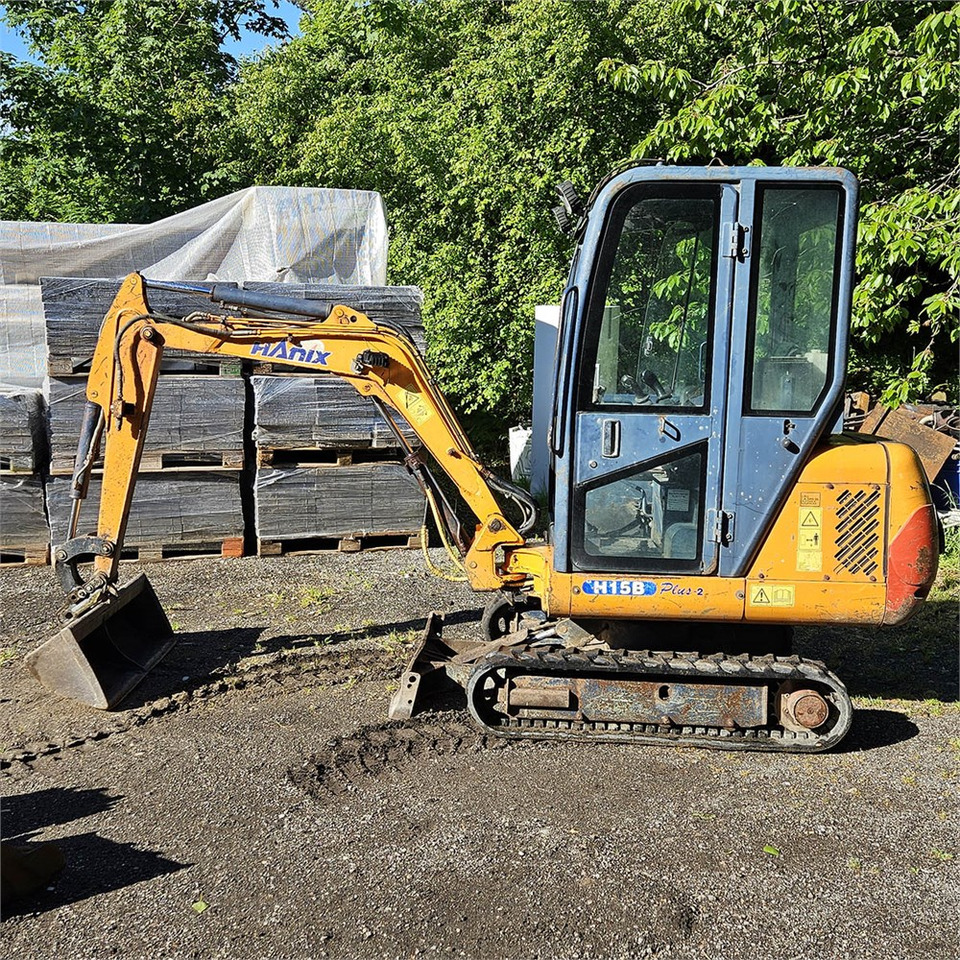Hanix HB15 B PLUS-2 - מיני מחפר: תמונה 2 Hanix HB15 B PLUS-2 - מיני מחפר: תמונה 2