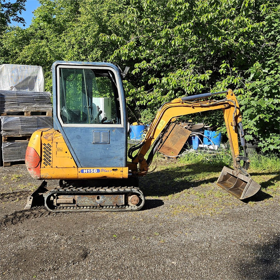 Hanix HB15 B PLUS-2 - מיני מחפר: תמונה 5 Hanix HB15 B PLUS-2 - מיני מחפר: תמונה 5