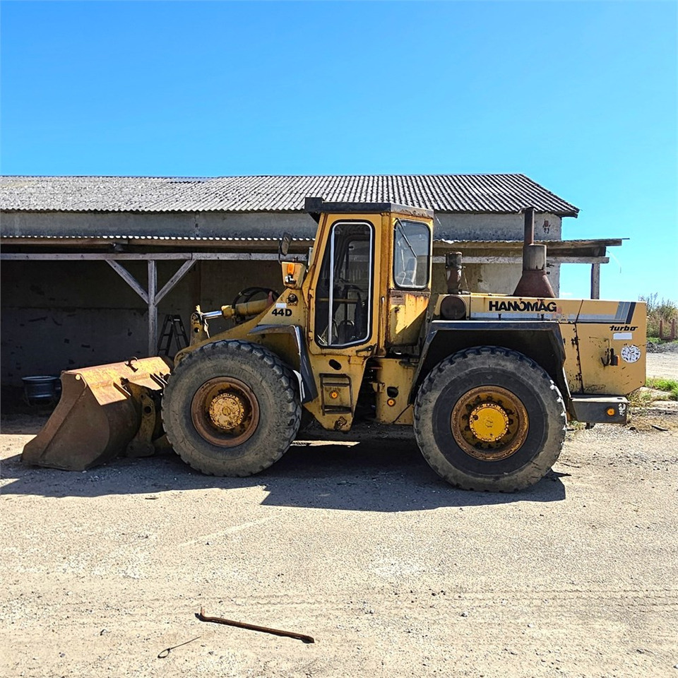 Hanomag 44D Turbo - מעמיס גלגלים: תמונה 1 Hanomag 44D Turbo - מעמיס גלגלים: תמונה 1