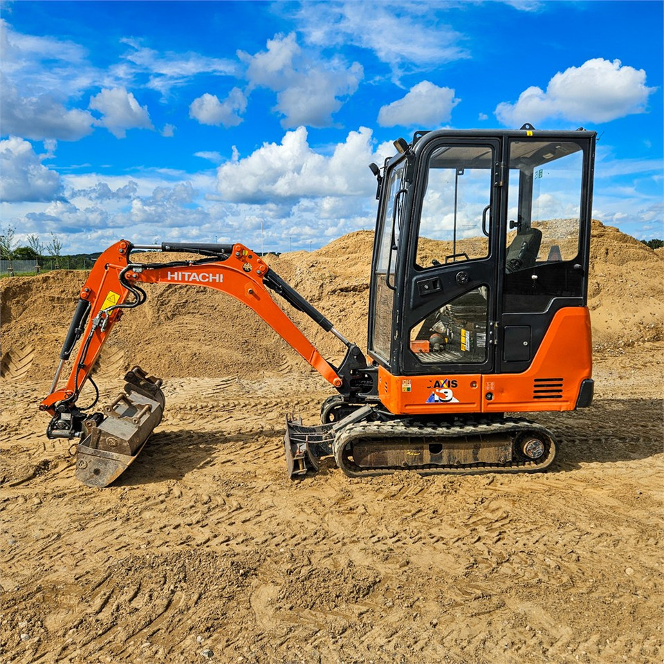 Hitachi ZX19-6 CR - מיני מחפר: תמונה 1 Hitachi ZX19-6 CR - מיני מחפר: תמונה 1
