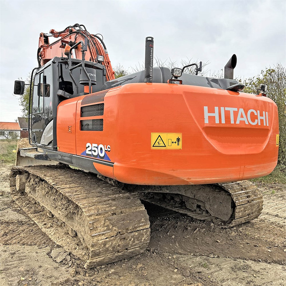 Hitachi ZX250 LC-6 - מחפר סורק: תמונה 3 Hitachi ZX250 LC-6 - מחפר סורק: תמונה 3