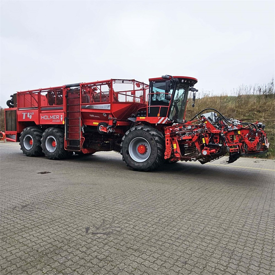 Holmer T4-40 - מקצרת סלק: תמונה 1 Holmer T4-40 - מקצרת סלק: תמונה 1