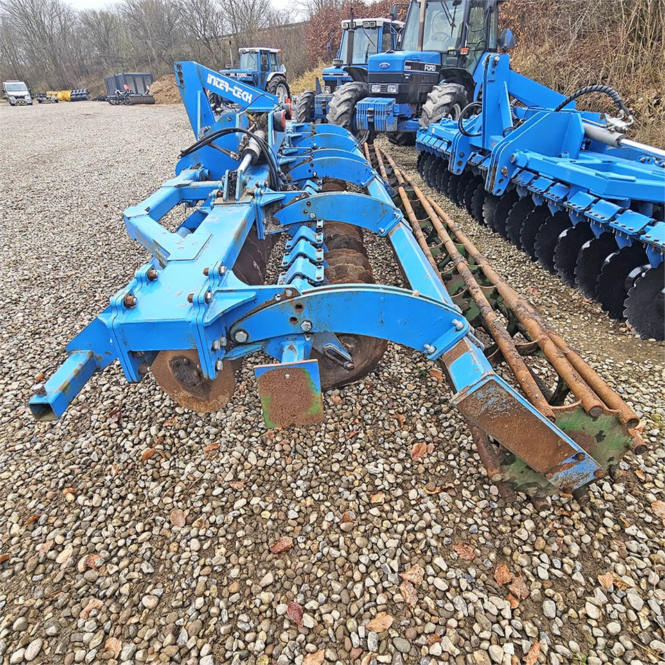 Intertech 6 meter - ציוד עיבוד קרקע: תמונה 2 Intertech 6 meter - ציוד עיבוד קרקע: תמונה 2