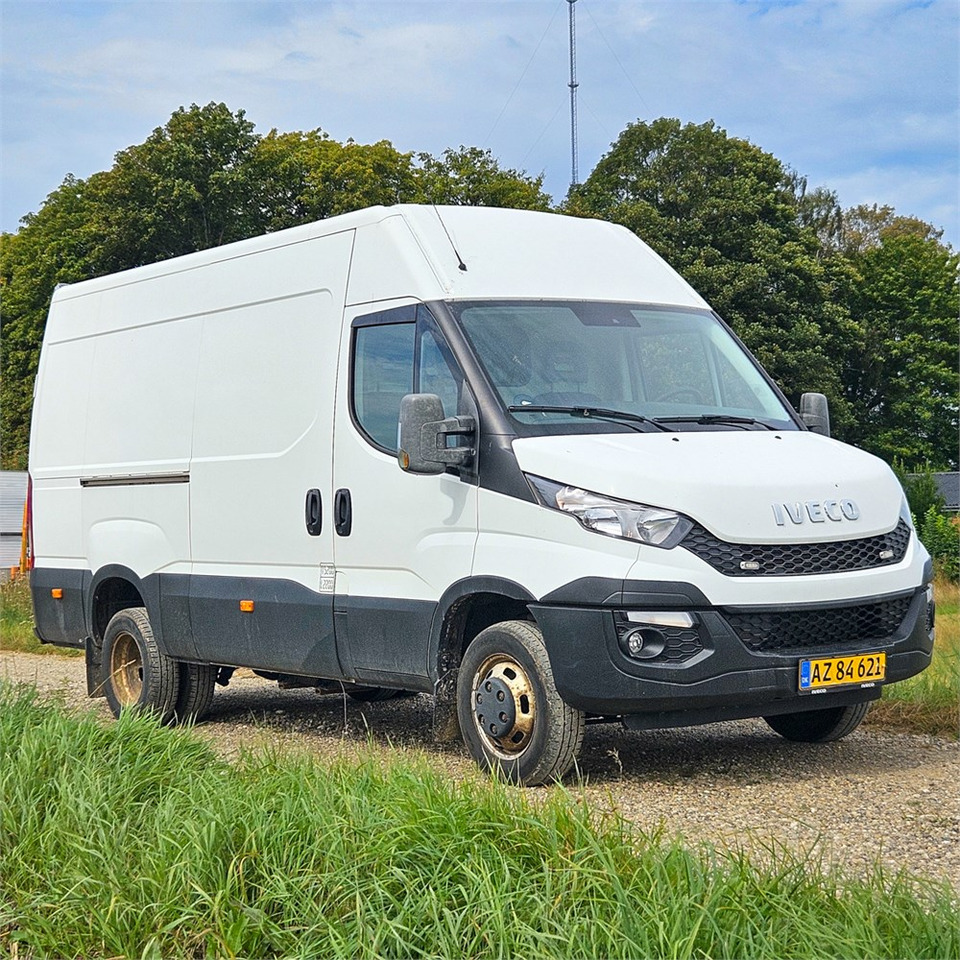 Iveco DAILY - כלי רכב מסחרי עם לוח: תמונה 1 Iveco DAILY - כלי רכב מסחרי עם לוח: תמונה 1