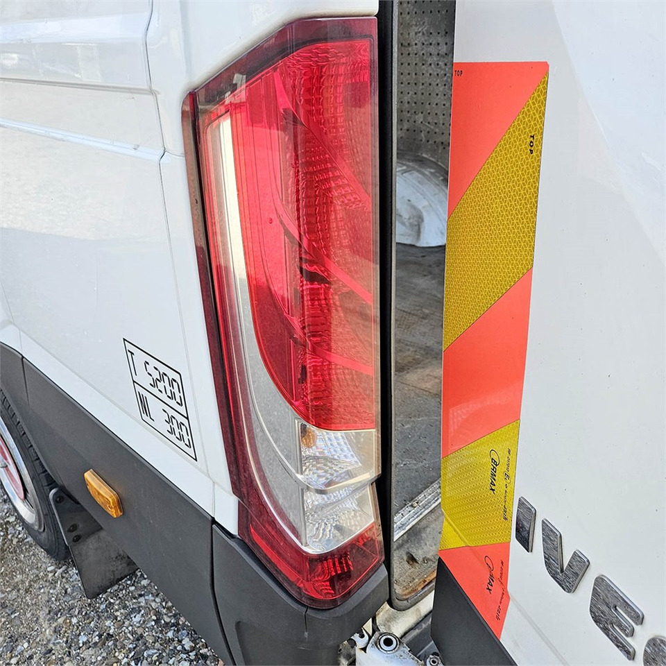 כלי רכב מסחרי עם לוח Iveco Daily 50-170: תמונה 34
