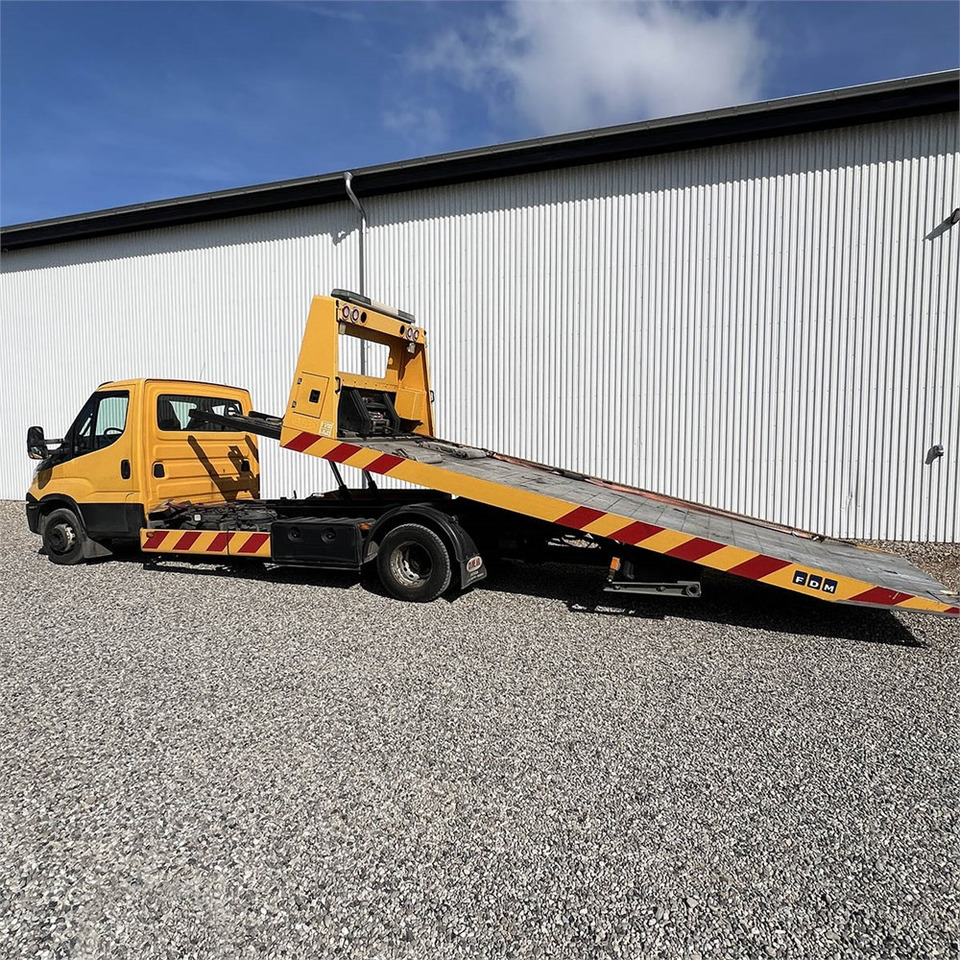 Iveco Daily 70c - משאית גרירה: תמונה 3 Iveco Daily 70c - משאית גרירה: תמונה 3