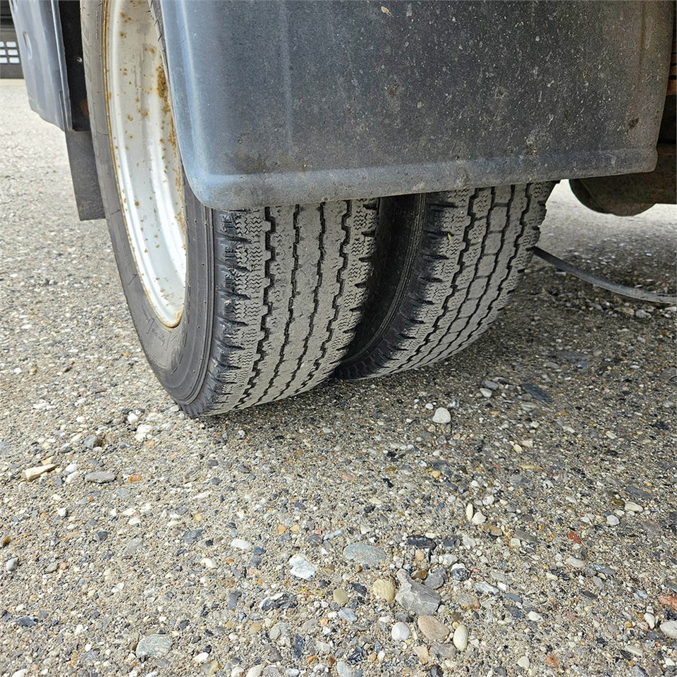 משאית צד נופל/ שטוחה Iveco Stralis C35: תמונה 29